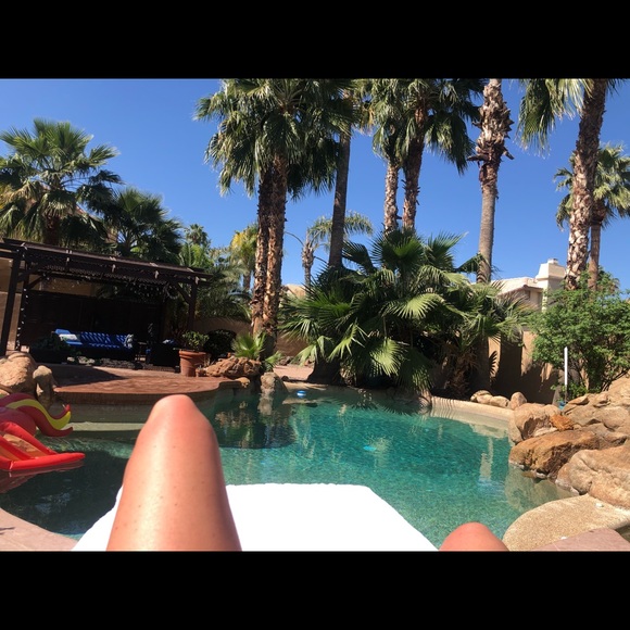 Meet your Posher, Erin - Picture 13 of 17